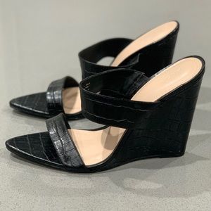 Aldo Crocodile Wedges